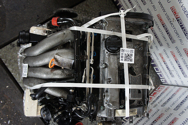 Фотография контрактного двигателя сверху AUDI ADR