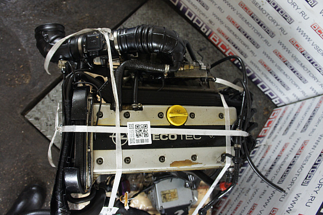 Фотография контрактного двигателя сверху OPEL X 20 XEV