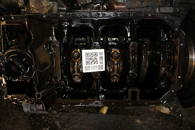 Фотография блока двигателя без поддона (коленвала) MERCEDES-BENZ M 102.961