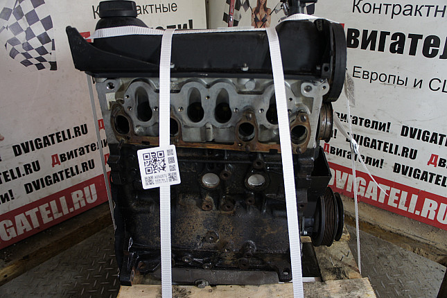 Двигатель вид с боку VW ADY
