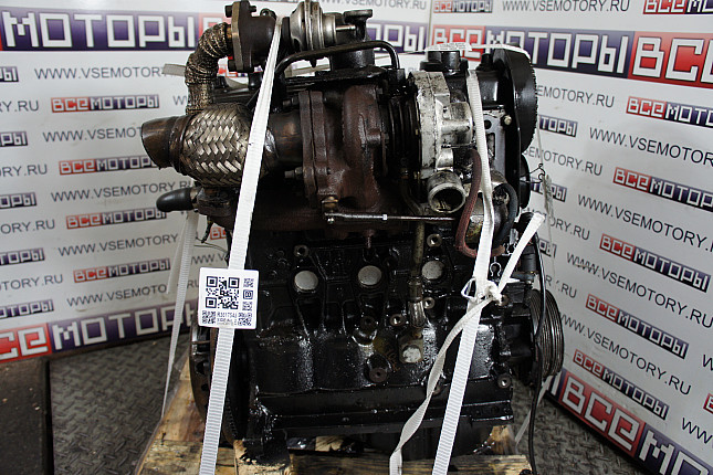 Двигатель вид с боку AUDI 1Z