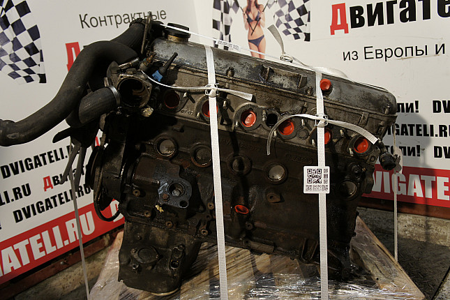 Двигатель вид с боку BMW M20 B20