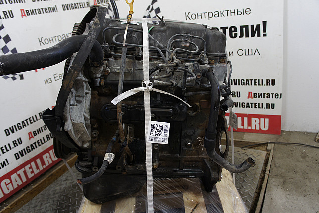 Двигатель вид с боку Hyundai D4BH