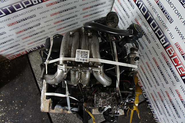 Фотография контрактного двигателя сверху FORD 4HB