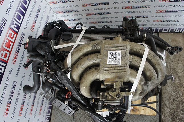 Фотография контрактного двигателя сверху BMW M 20 B 25 (256K1)