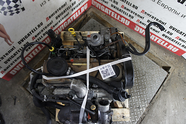 Фотография контрактного двигателя сверху VW RA