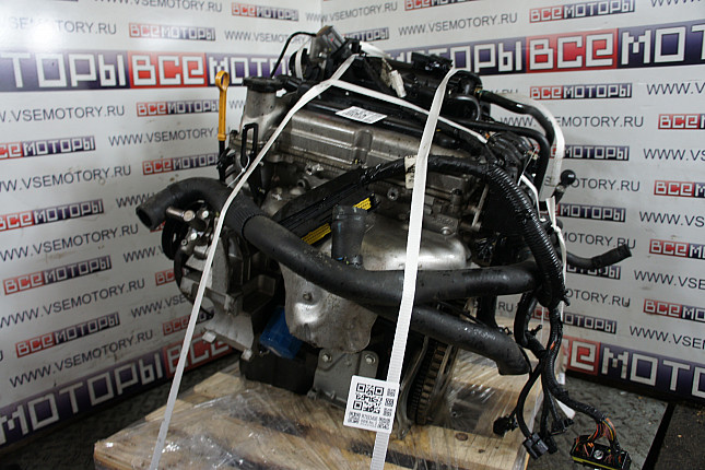 Двигатель вид с боку CHEVROLET B12D1