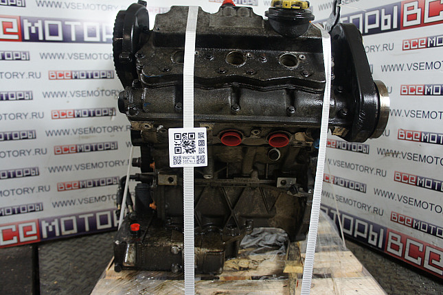 Двигатель вид с боку ROVER 25 K4F