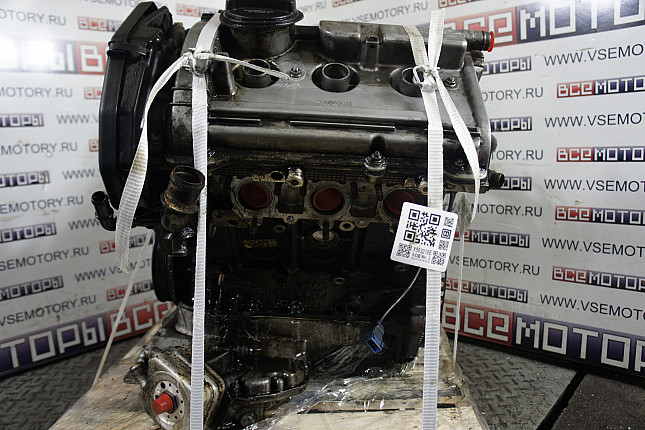 Двигатель вид с боку AUDI ALF
