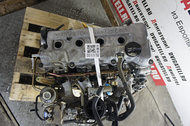 Фотография контрактного двигателя сверху Nissan GA16DE